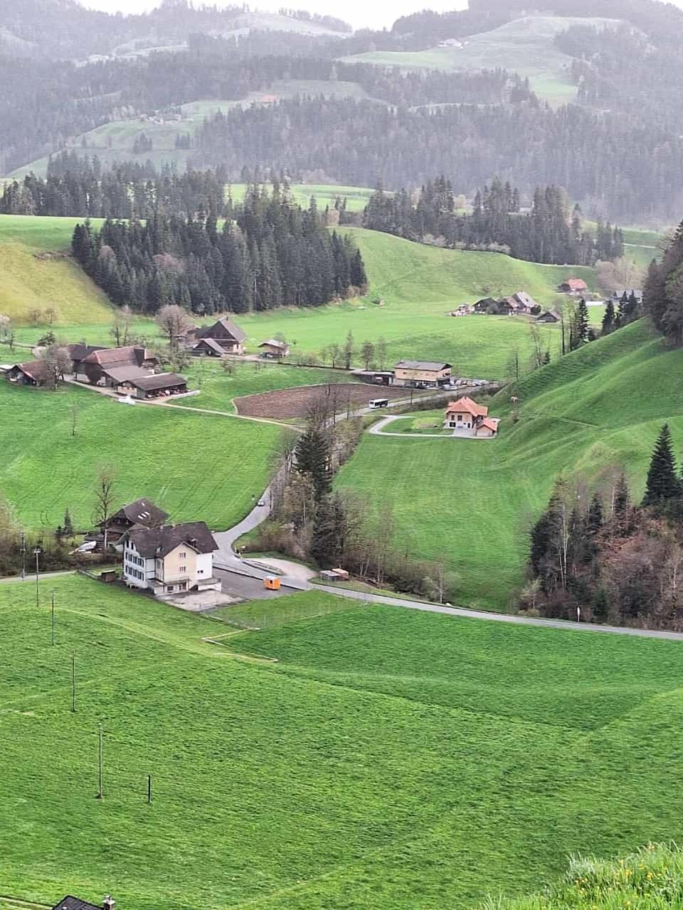 朗瑙Emmental Ferien公寓 外观 照片